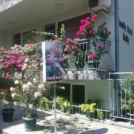 Nely Family فندق بوموري